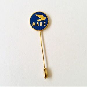 NWOT Marc by Marc Jacobs Gold Tone Blue Enamel Brooch/Pin